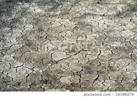 The soil is dry, the surface is cracked because it The soil is dry, the surface is cracked because it 58396870