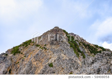 春季八岳登山：仰望赤岳頂和赤岳頂 58408058