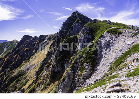 (Nagano) Senjojiki curl and Hokendake from autumn (Nagano) Senjojiki curl and Hokendake from autumn 58409169