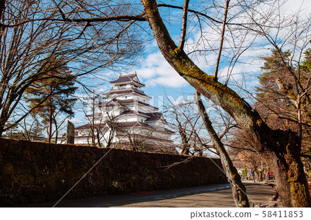 Aizu Wakamatsu Tsuruga Castle under winter blue Aizu Wakamatsu Tsuruga Castle under winter blue 58411853