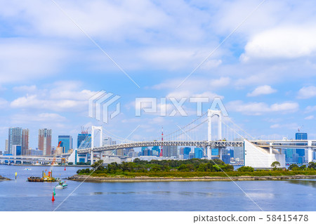 Tokyo cityscape and Rainbow Bridge 58415478