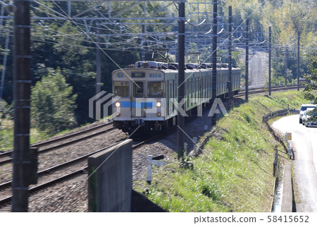 Train heading toward Toyota City (Meitetsu Komenoki Station, Meitetsu Toyota Line, Nisshin City, Aichi Prefecture) Train heading toward Toyota City (Meitetsu Komenoki Station, Meitetsu Toyota Line, Nisshin City, Aichi Prefecture) 58415652