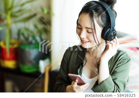 Ladies New Life Living Young Women Lifestyle 58416325