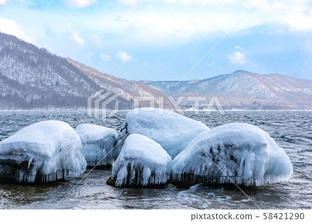 Spray ice of Lake Towada 58421290