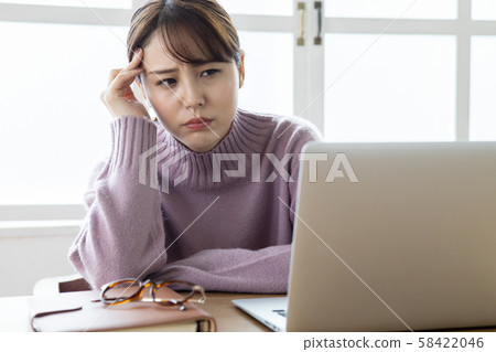 年輕的女人 58422046