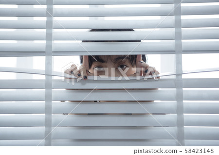 Girl facial expression lifestyle 58423148
