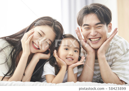 Lifestyle family 58423899