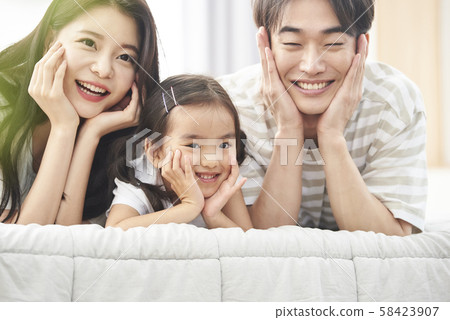 Lifestyle family 58423907