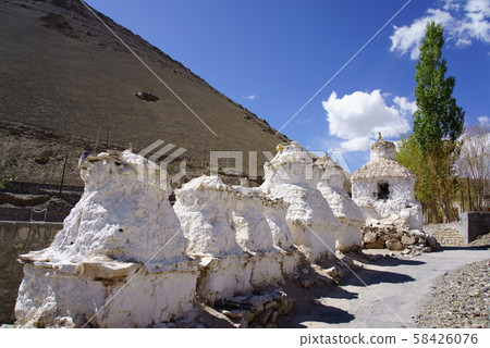 Alchi Stupa 58426076