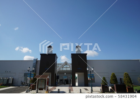 千歲奧特萊斯購物中心里拉（RELA）4號登機口 58431904