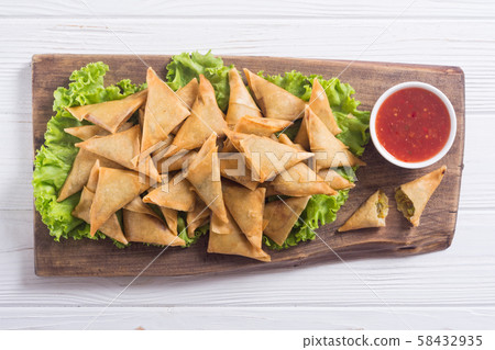 Traditional asian vegetarian food samosa Traditional asian vegetarian food samosa 58432935