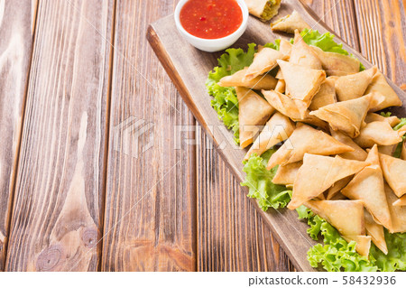 Traditional asian vegetarian food samosa Traditional asian vegetarian food samosa 58432936