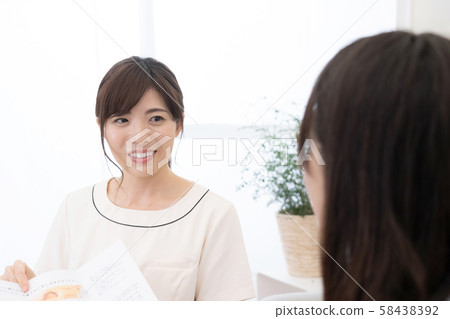 美容沙龍 58438392