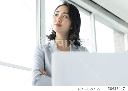 職業女性 58438447