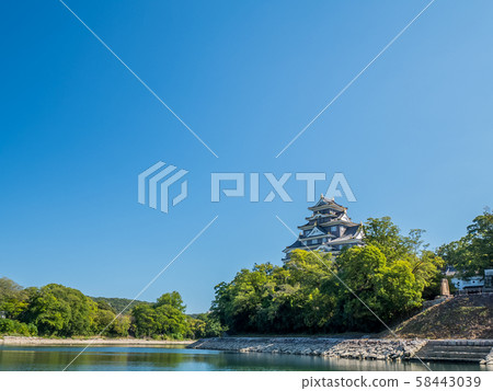 旭川和岡山城堡 58443039