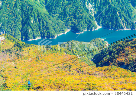 Daikanmine in autumn, superb view, overlooking Kurobedaira from Daikanmine [Toyama Prefecture] 58445421