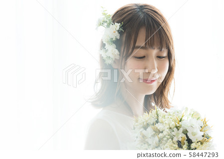 年輕女子（新娘，婚紗，新娘形象 58447293