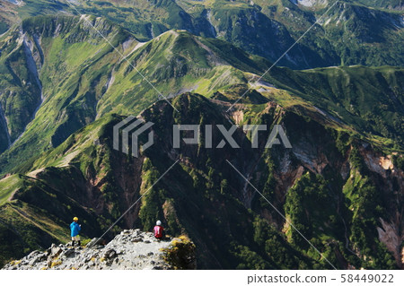 北阿爾卑斯山，西卡瑪里奇霞峰山的山頂 58449022