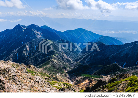 春季八岳岳登山:山頂眺望 春季八岳岳登山:山頂眺望 58450667