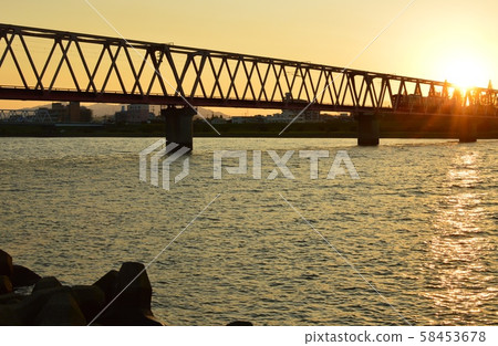 日落火車 58453678