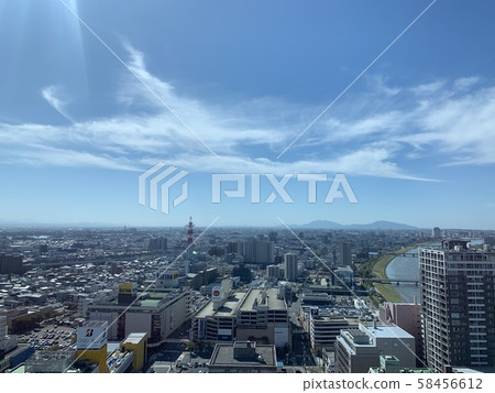 新潟市中心的市區 58456612