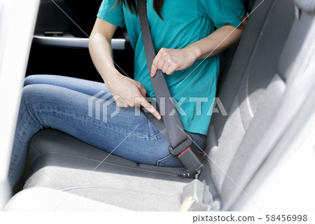 安全帶後座安全生命保護女人 安全帶後座安全生命保護女人 58456998
