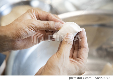 製作鬆平的人 製作鬆平的人 58459978