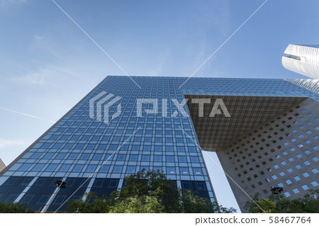 Paris La Defense business district 58467764