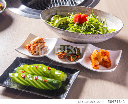 Assorted Kimchi 58471841