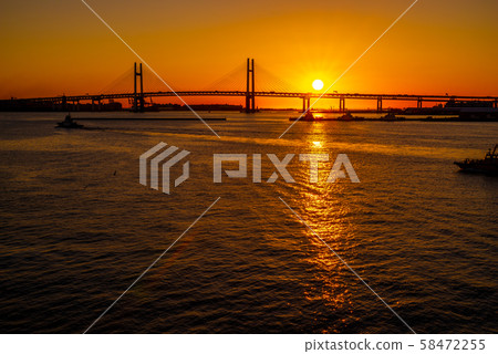 橫濱灣大橋的黎明 58472255