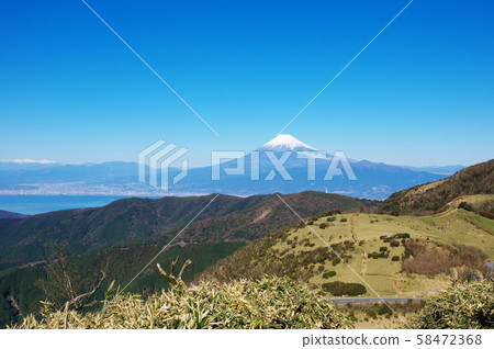 I want to see Fuji from Daruma 58472368