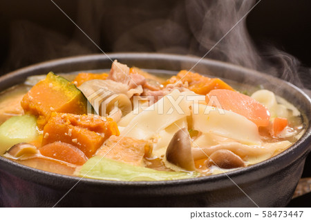 Hot pot 58473447