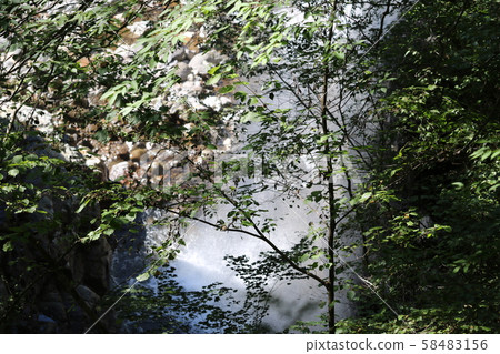 Mountain back Mountain back 58483156