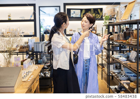 Shopping shopping 58483438