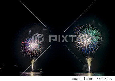 [Yugawara Onsen Maritime Fireworks Festival] 58483799