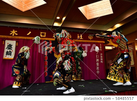 Iwami Kagura performance dust ring 58485557