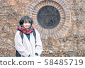 靠磚頭 58485719