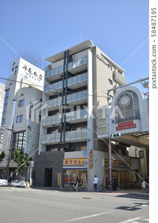 [大阪府]高atsu市區的城市風光 58487195