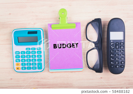 top view of notepad with word BUDGET top view of notepad with word BUDGET 58488182