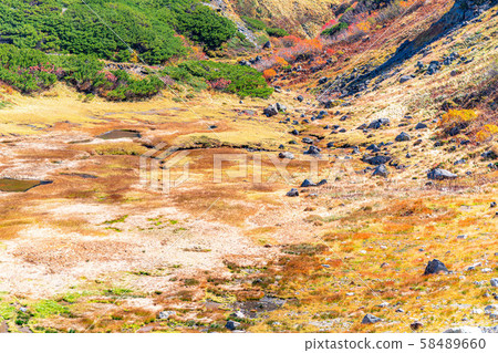 Autumn Murodo Superb view Blood pond [Toyama Prefecture] 58489660