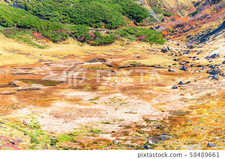 Autumn Murodo Superb view Blood pond [Toyama Prefecture] 58489661
