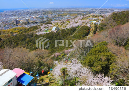View of Sumaura Sanjo Amusement Park, sightseeing lift west of the observatory, western observatory, Akashi, Kakogawa 58490856