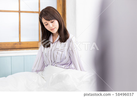 Female, sleeping, sleep Female, sleeping, sleep 58496037