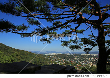 Jongno-gu, Hanyang Province, and Trail 58499926