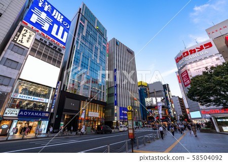 << Tokyo >> Shinjuku East Exit Station / city view << Tokyo >> Shinjuku East Exit Station / city view 58504092