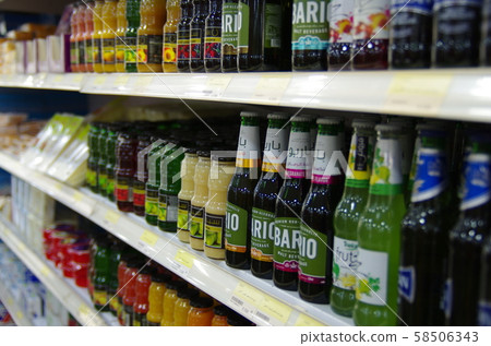 [JORDAN] Juices lined up at supermarkets in the capital Amman 58506343