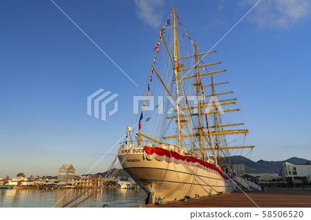 [Ship] Indonesian Navy training ship Bimaschi 58506520