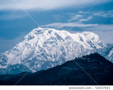 尼泊爾安納布爾納峰和薩朗克 尼泊爾安納布爾納峰和薩朗克 58507691