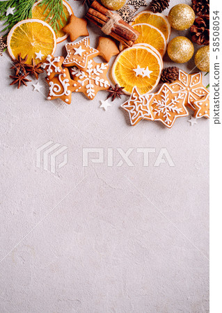 Christmas background with gingerbread cookies 58508054