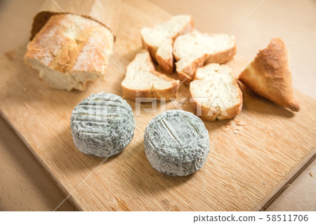 Baguette bread and blue cheese Baguette bread and blue cheese 58511706